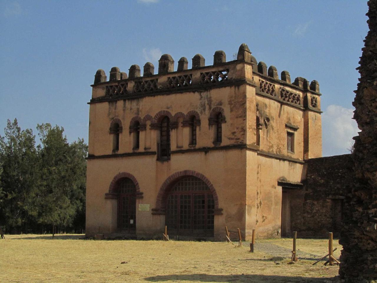 Caron Pension Bahir Dar Exterior photo
